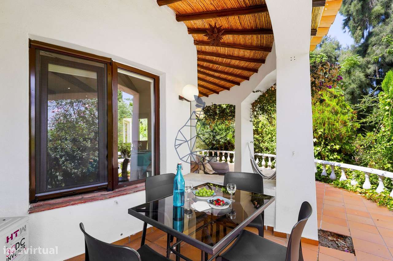 Moradia T3 com Piscina e Jardim + Anexo Urbanização Serra e Mar - Port-40
