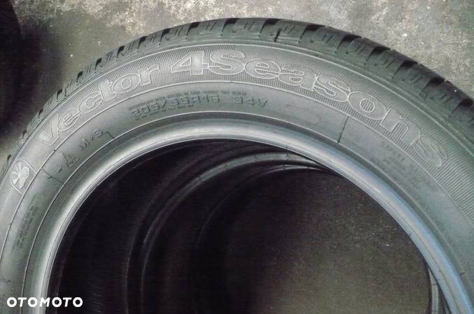 GOODYEAR Vector 4Seasons 205/55R16 6,6mm 2022 - 4