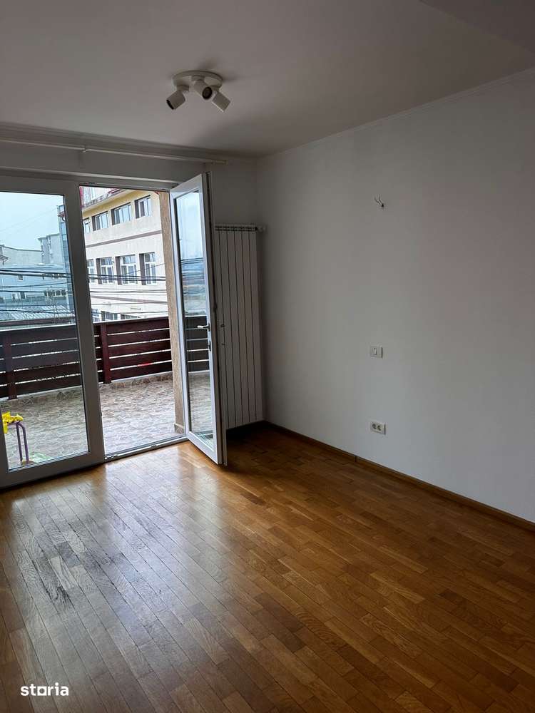 Vila P+1+M  Berceni - Aparatorii Patriei  6 camere - Imagine principală: 5/20