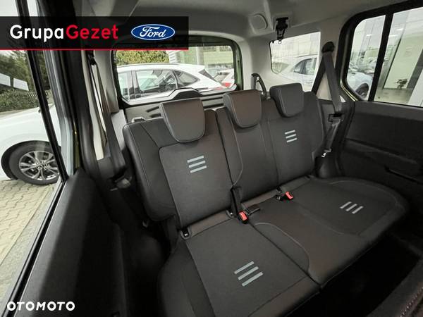 Ford Tourneo Courier - 25