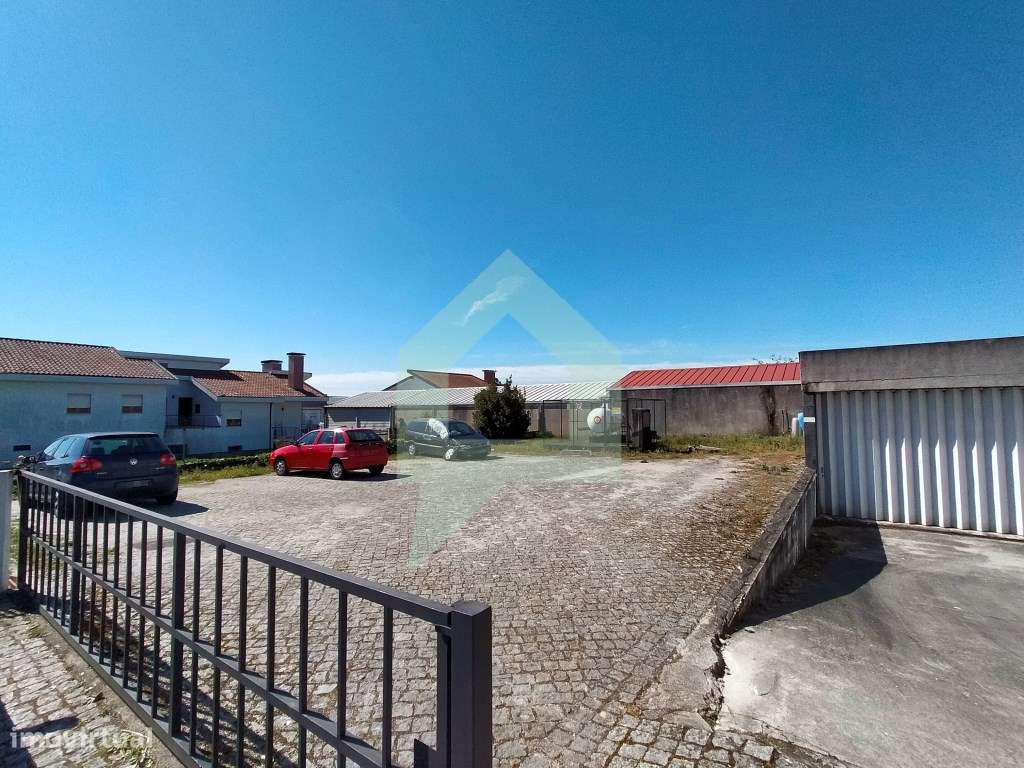 Pavilhão Industrial com 1.350 m2 de área total de construção em Man... - Grande imagem: 5/12