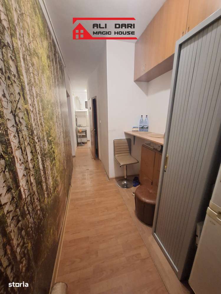De vânzare apartament de 2 camere + bucătărie Strada Lombului-4