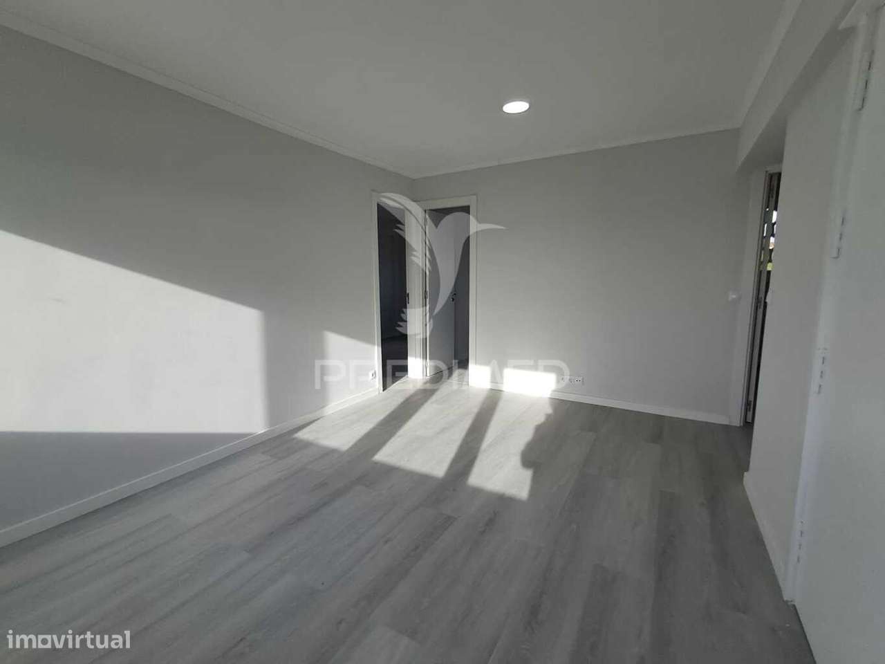 Apartamento T2 renovado na Pontinha. - Grande imagem: 2/20