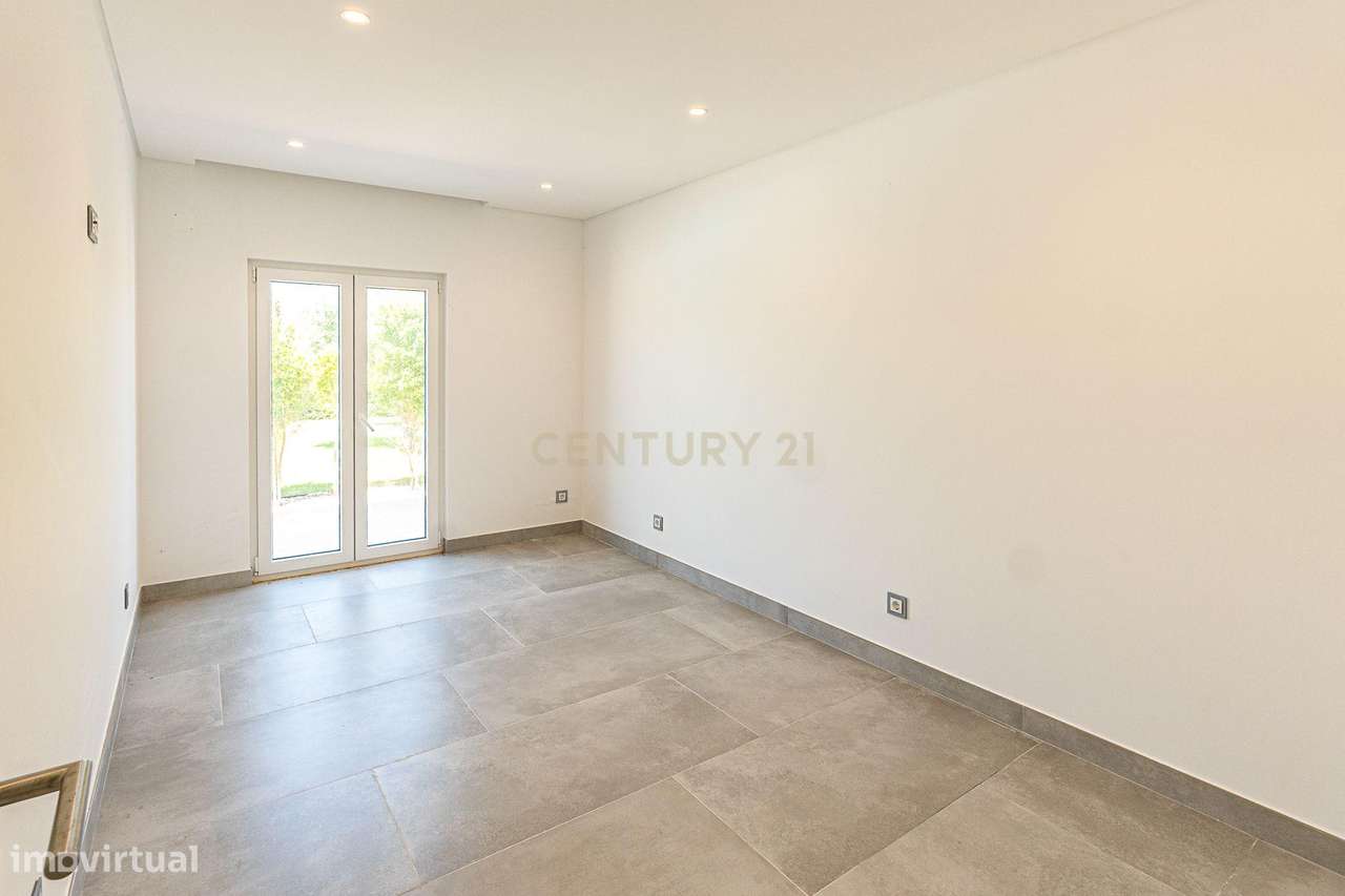 Moradia T6 de Luxo - 924 m² - Piscina -  São Pedro da Cadeira - Nova-49