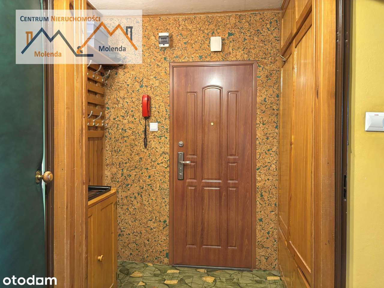 Na sprzedaż 3-pokojowe mieszkanie z balkonem!-7