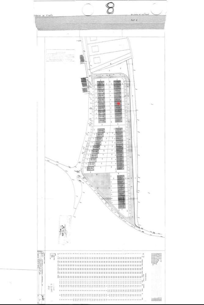 Terreno urbano com acesso e serviços-5