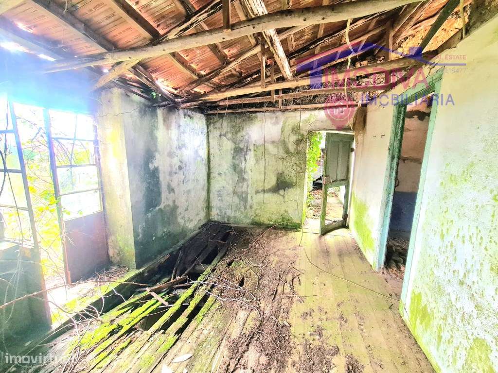 Casa rural com 2 ruinas em pedra e 3000 m2 de terreno com poço - Grande imagem: 5/19