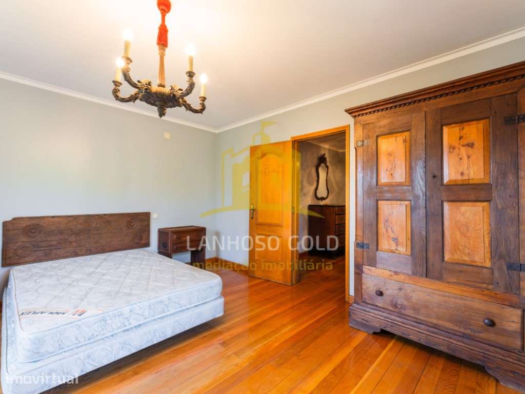 Encantadora Moradia T4 em Pedra Campos e Louredo-9