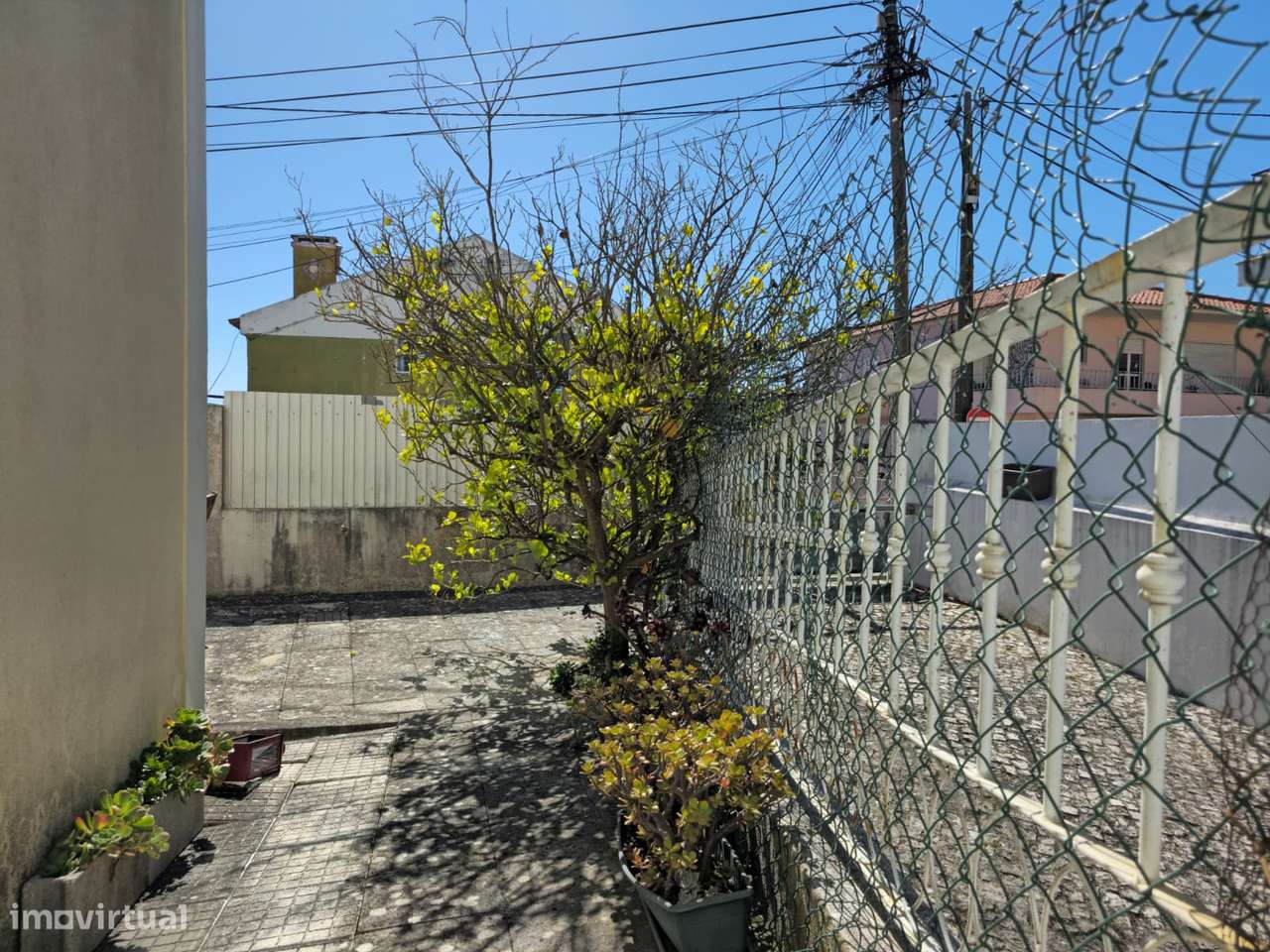 Andar de Moradia jardim garagem em S. Domingos de Rana.-23