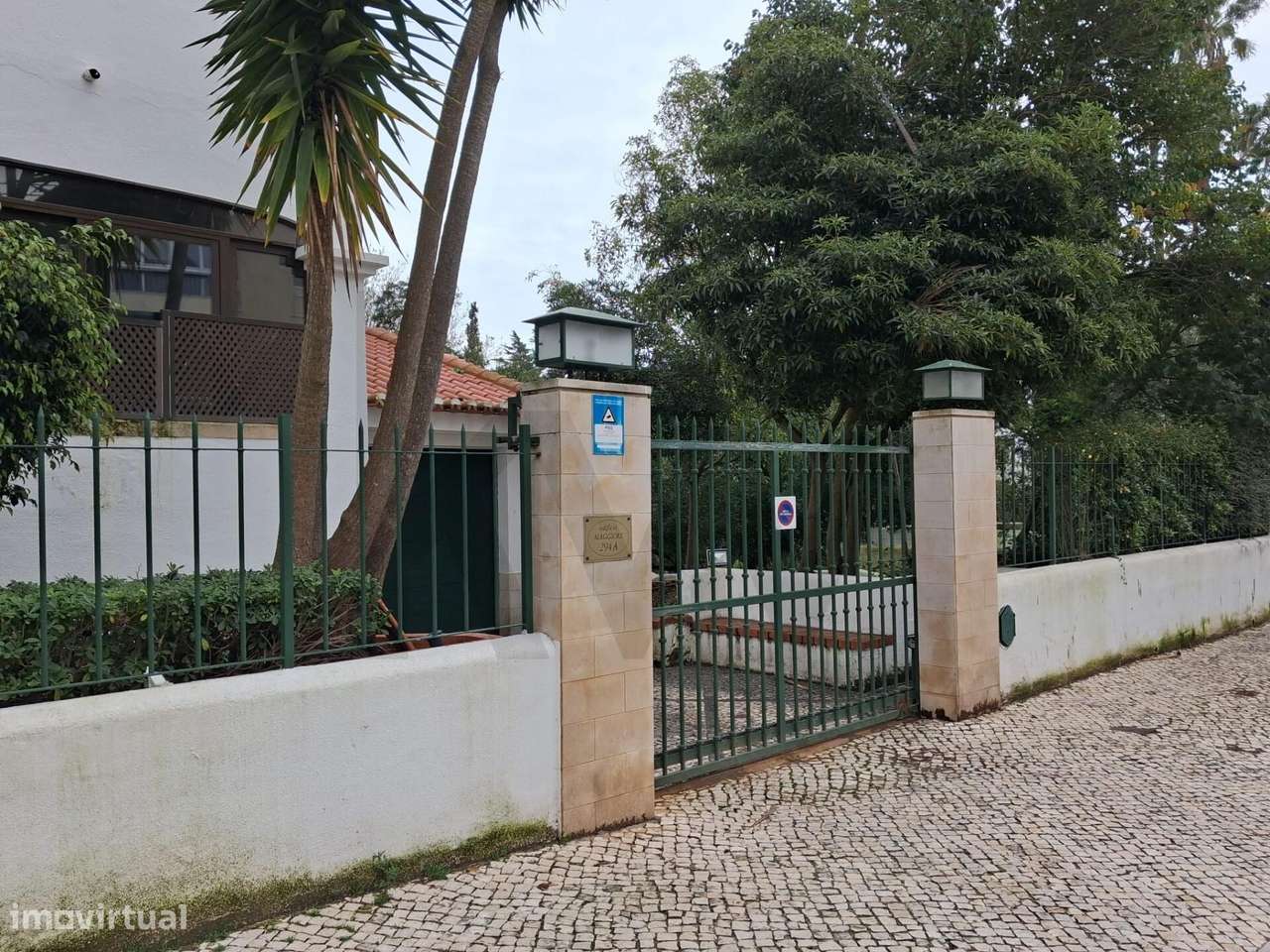 Venda de apartamento T3 em condomínio, no Monte Estoril, Cascais-4