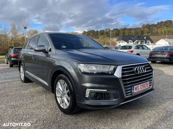 Audi Q7 - 30