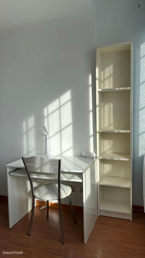 Quarto - localizado em Amadora Lisbon - Grande imagem: 4/7