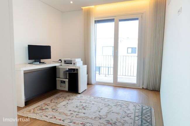Moradia T3 Seminova em, Braga | Acabamentos de Luxo com Jardim-7