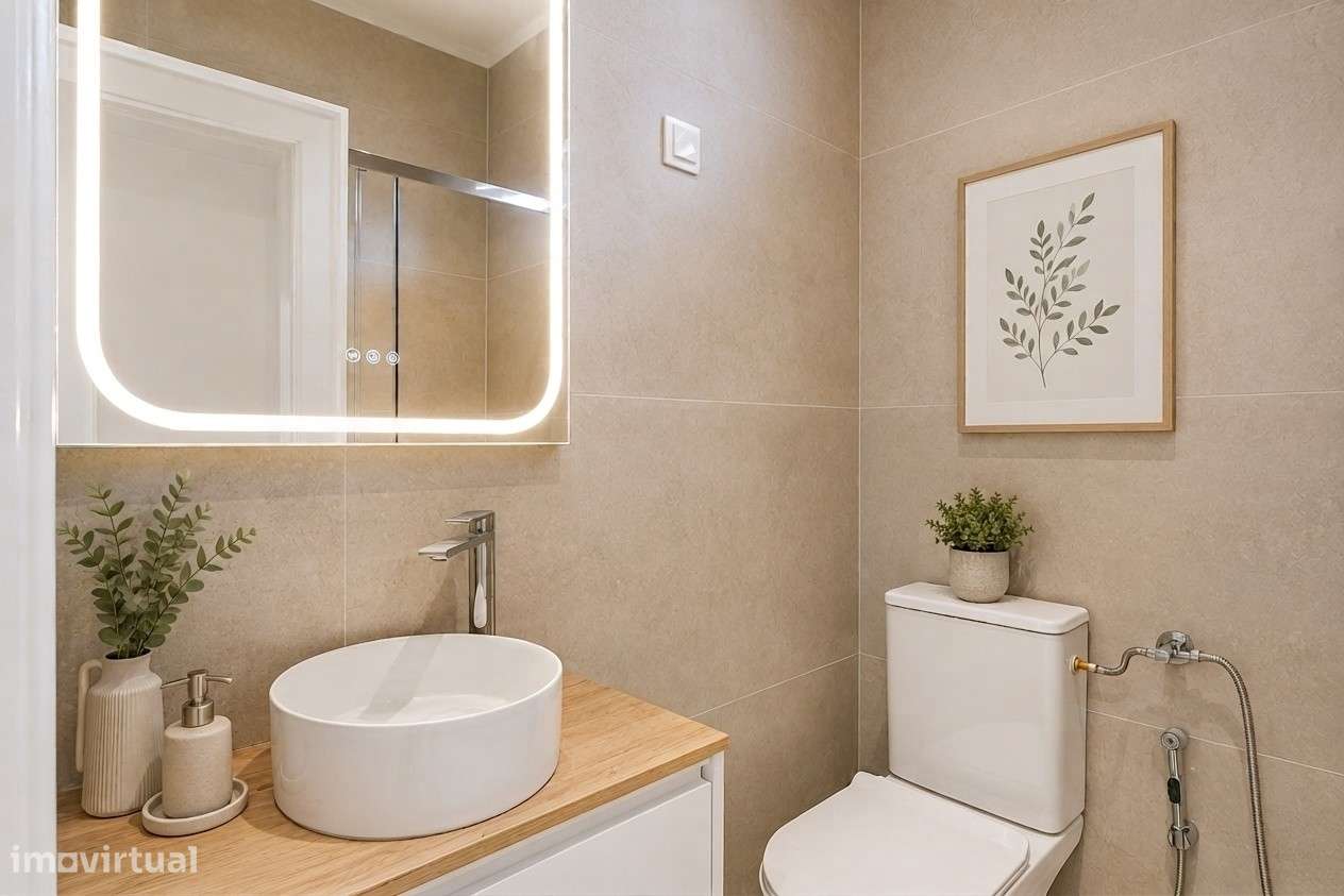 T3 Remodelado com 2 Varandas em Cascais | Pronto a Habitar-13