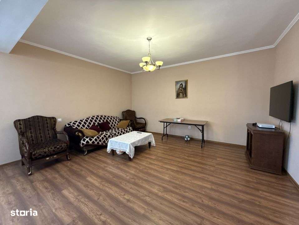 PIPERA VILA DE INCHIRIAT - Imagine principală: 2/14