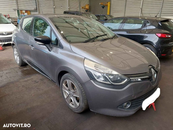 Far dreapta Renault Clio 4 2013 HATCHBACK 1.2 16V D4F (740) - 2