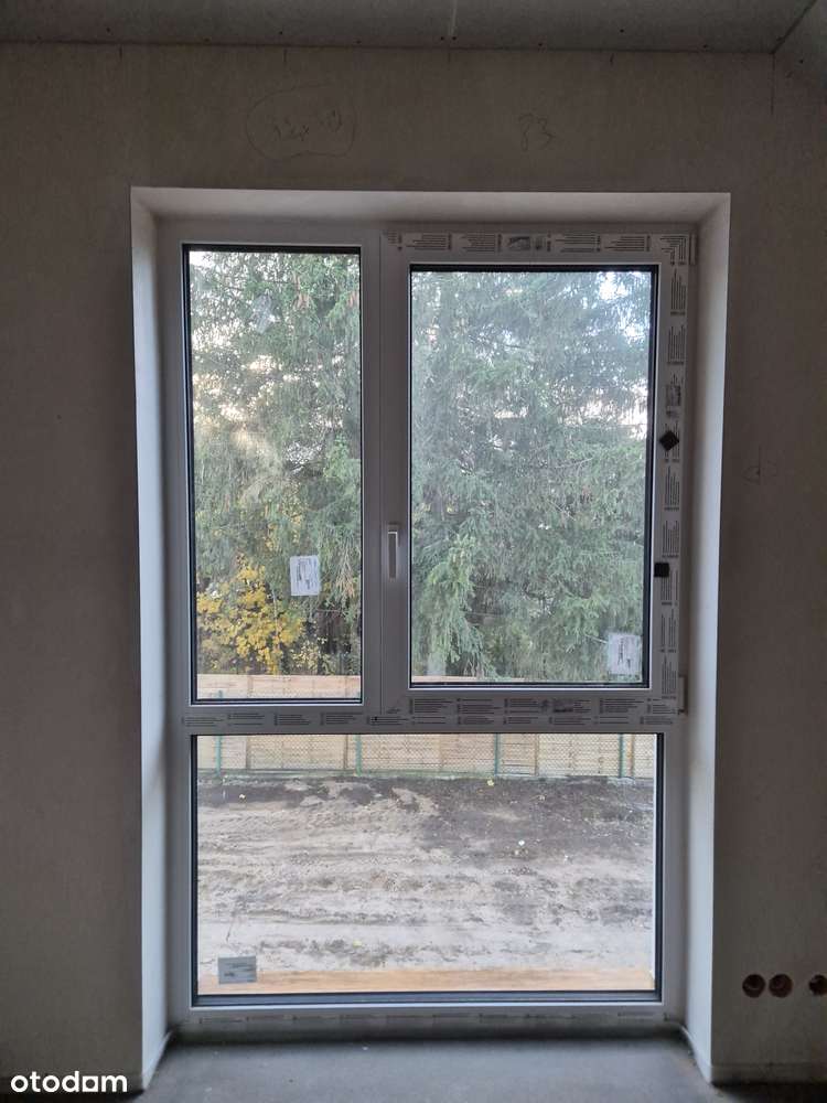 Domy obok lasu, pokój na parterze, garderoba - Pełny obrazek: 5/7