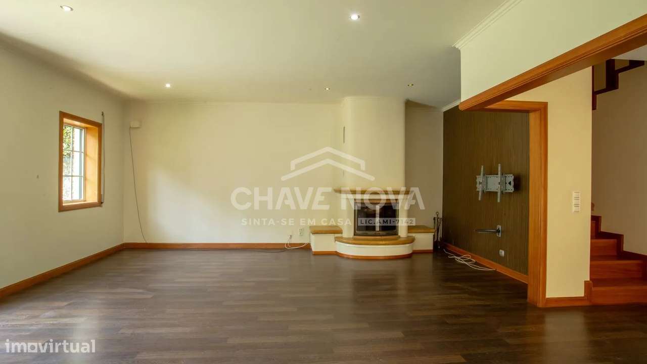 Moradia Geminada V3 c/ Jardim em Rio Meão-22
