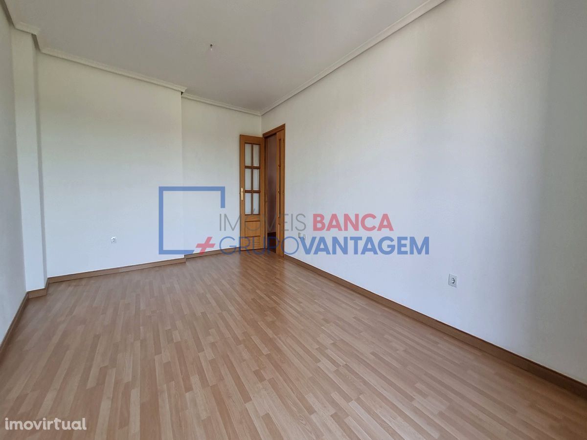 Apartamento T2 em Alhos Vedros