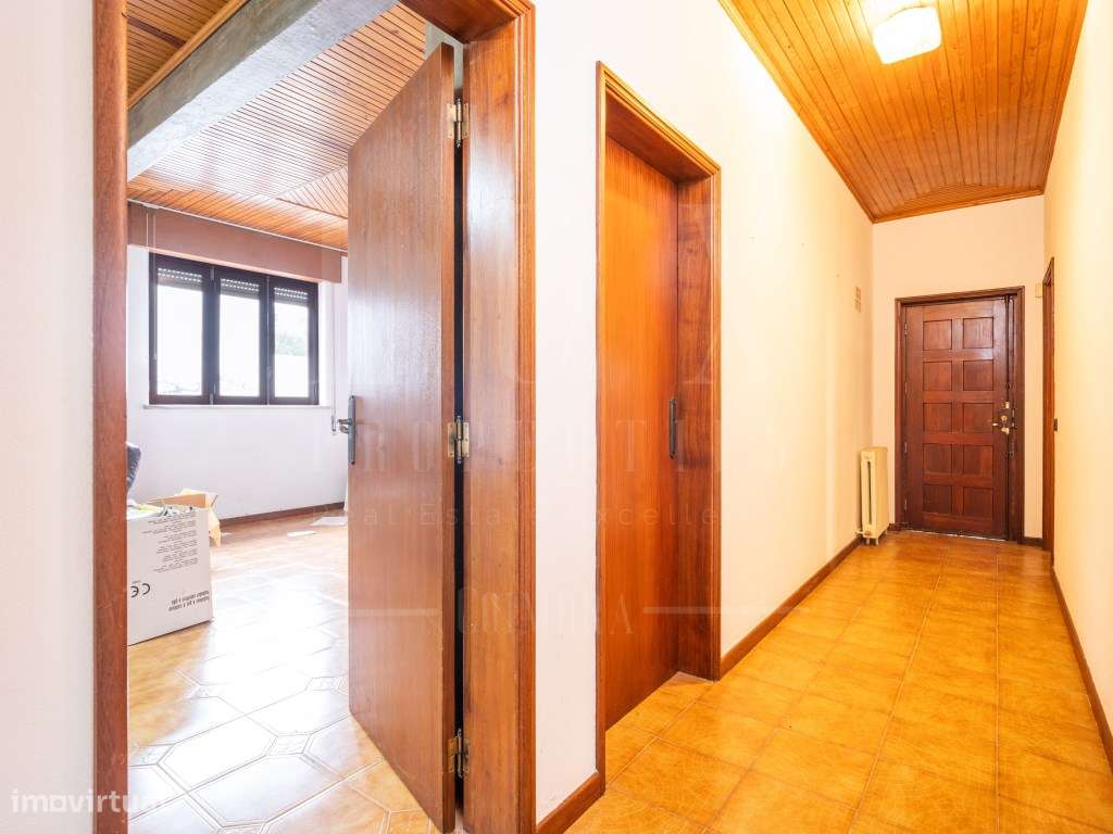 Moradia | Marco dos Pereiros, Castelo Viegas - Grande imagem: 5/55