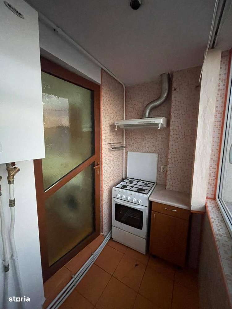 De vanzare apartament cu 2 camere - Imagine principală: 3/8
