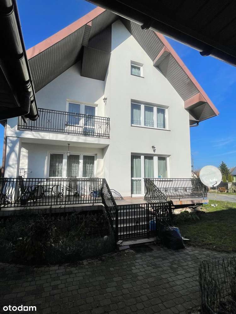 Dom z ogromnym potencjałem w Komorowie – dla rodziny lub pod BIZNES! - Pełny obrazek: 4/15