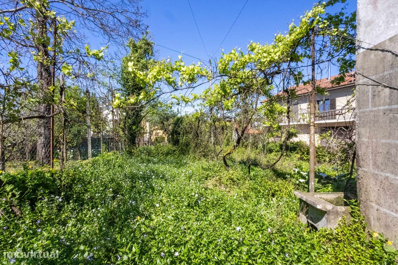 Casa para reabilitar em Arco de Baúlhe – Oportunidade única-11