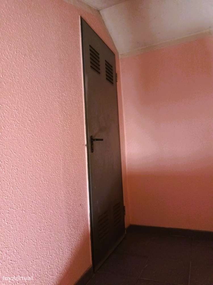 T 3 com parqueamento em Paio Pires , Seixal.-22