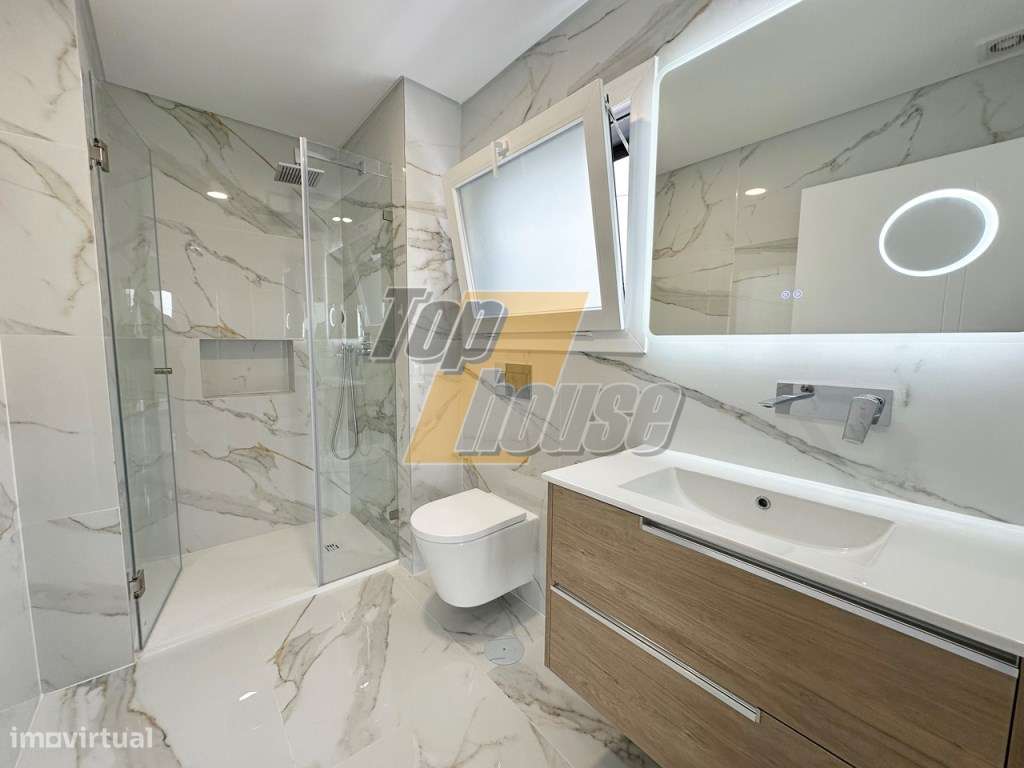 Moradia Isolada T4 Sobreda-26