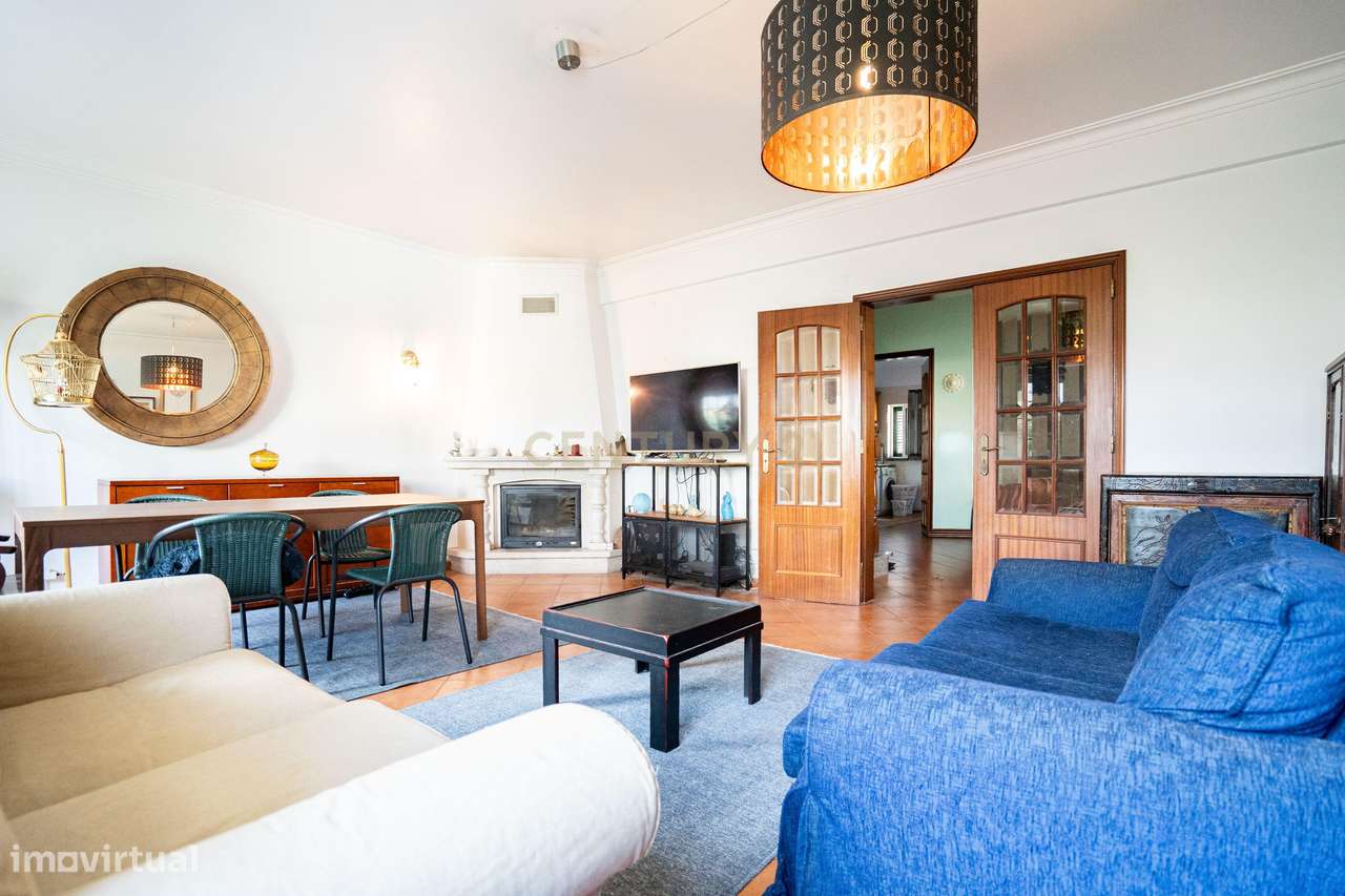 Moradia T4 com Piscina e anexo em Fernão Ferro - Grande imagem: 2/38