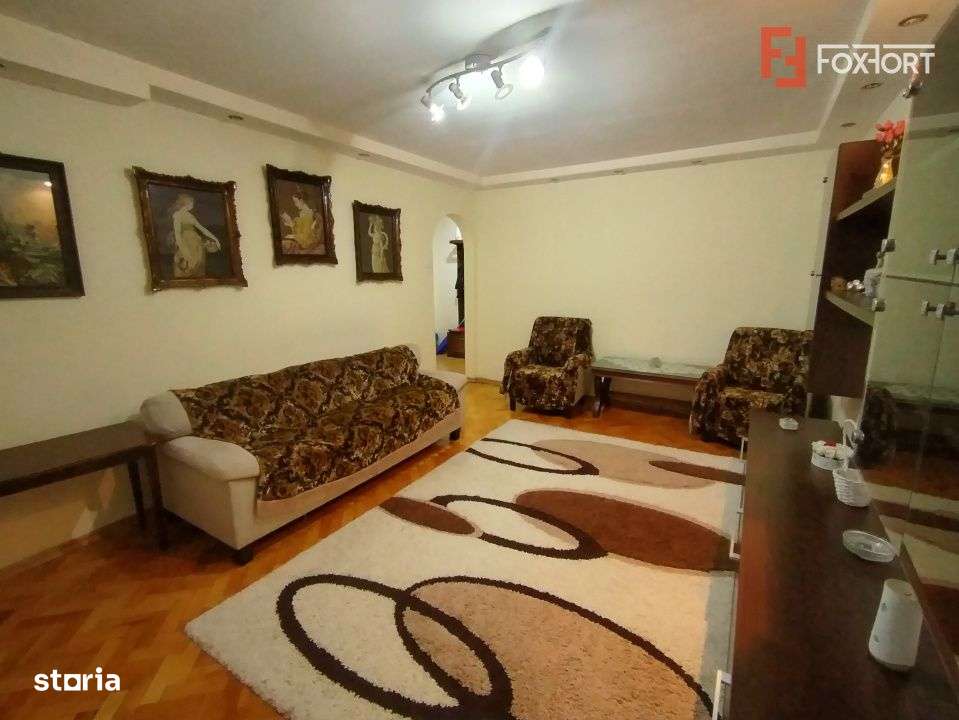 Apartament cu 3 camere de inchiriat in zona Soarelui-1