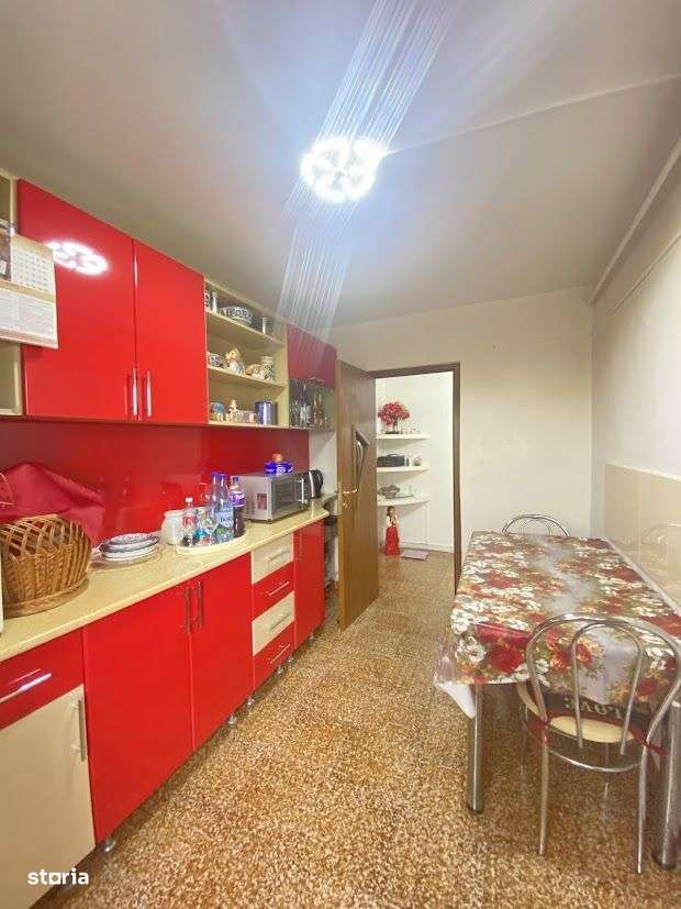 Vand ap 3 cam, Gavana, langa Spitalul Judetean, 81 mp, 110000 euro-9