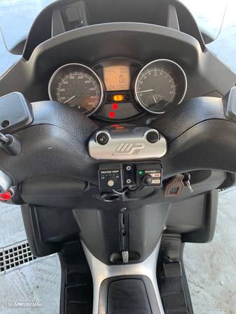 Piaggio MP3 500 - 8