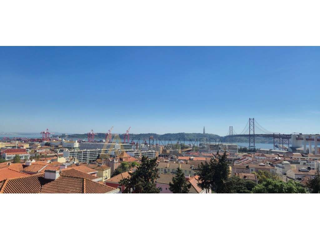 Apartamento T3 ( 4 assoalhadas ), com Varanda e Vista Deslumbrante ...-8