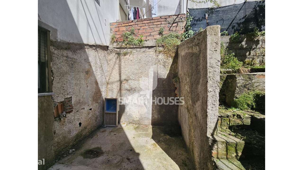 Prédio T3 + Loja no centro Arganil-30