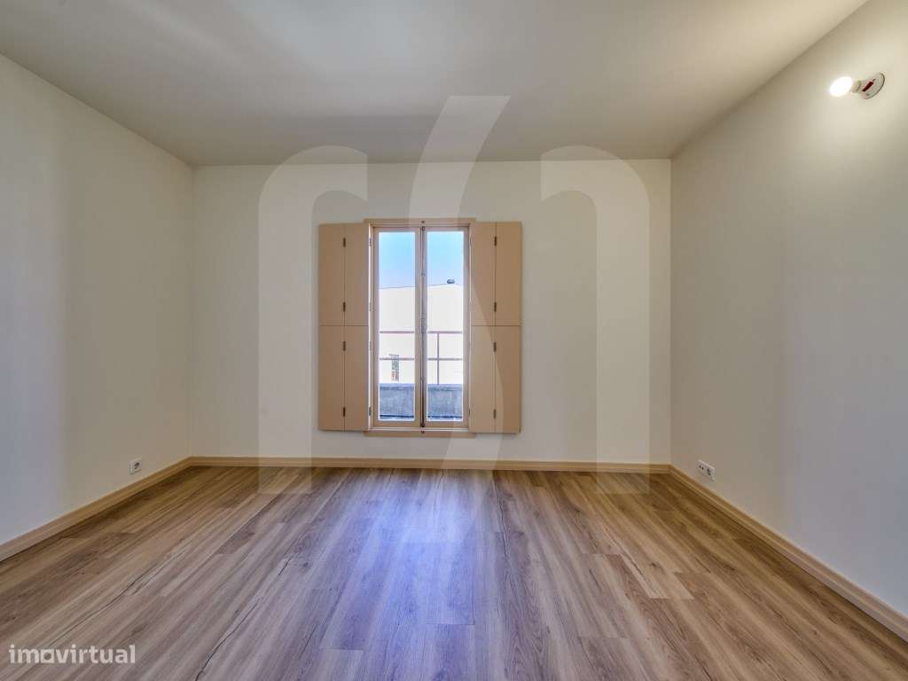Arrendamento apartamento T5 Duplex | Porto-14