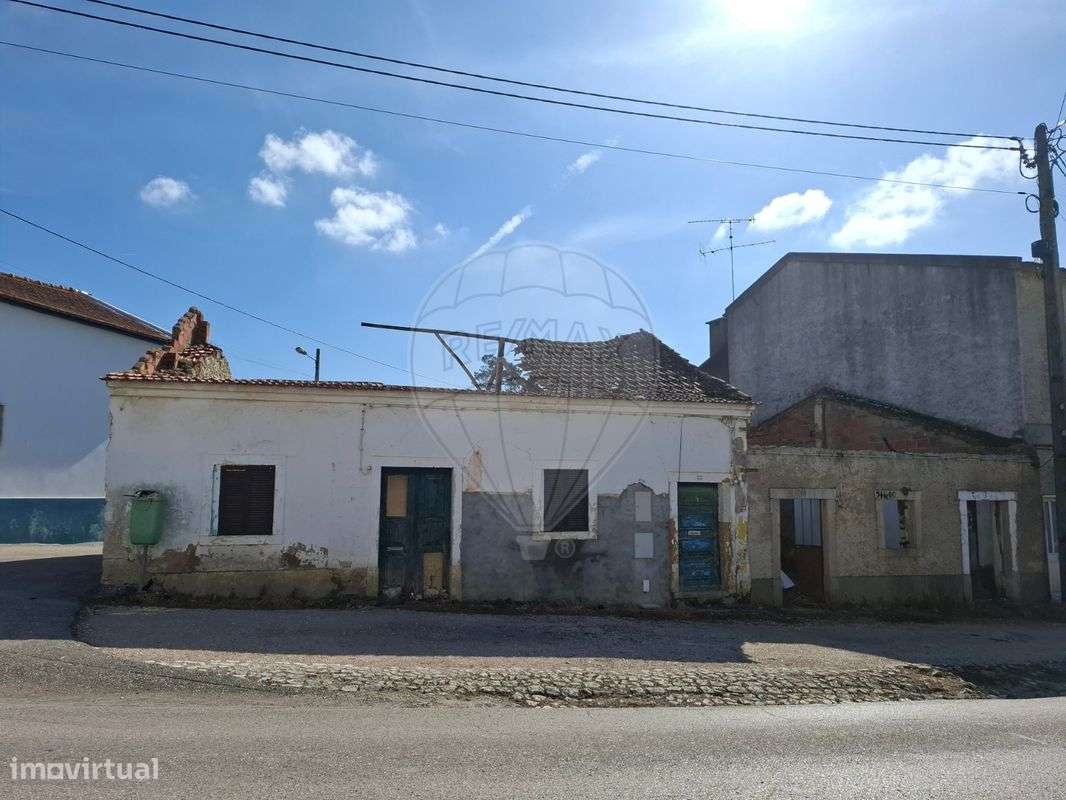 Moradia T1 para venda - Grande imagem: 1/9