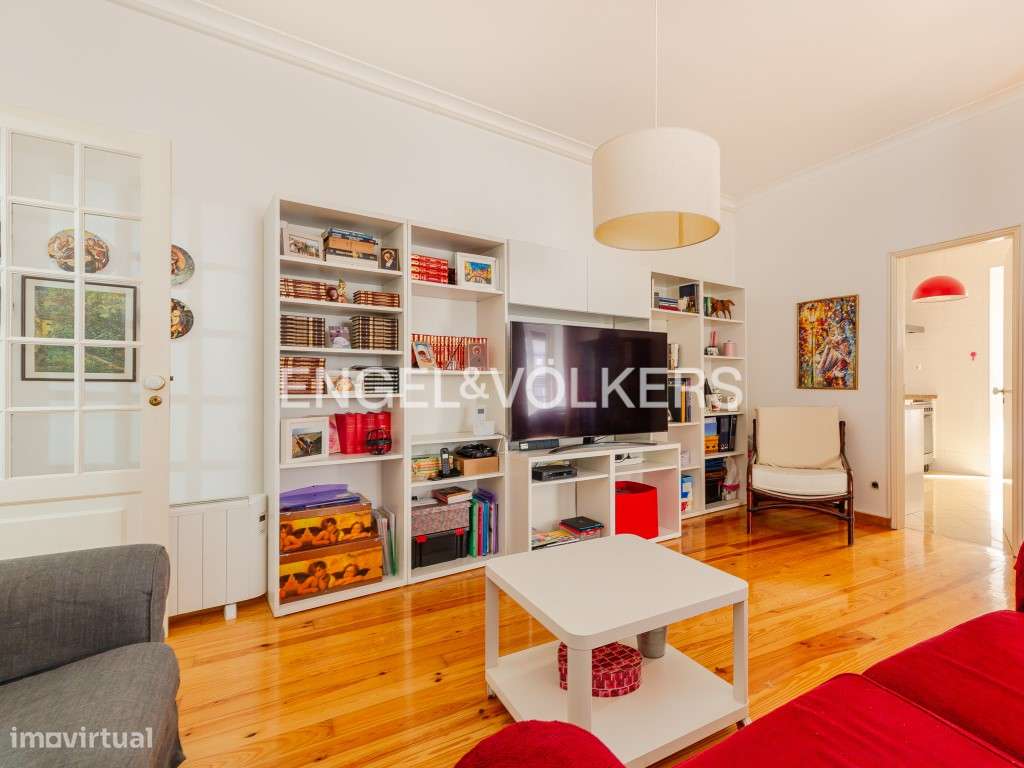 T2 com logradouro e garagem na Estrela - Grande imagem: 4/24