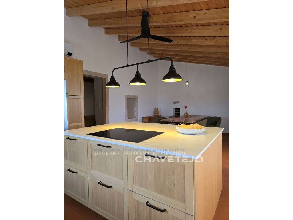 Charmosa moradia T3 em pedra para venda perto de Chãos Ferreira do ...-28