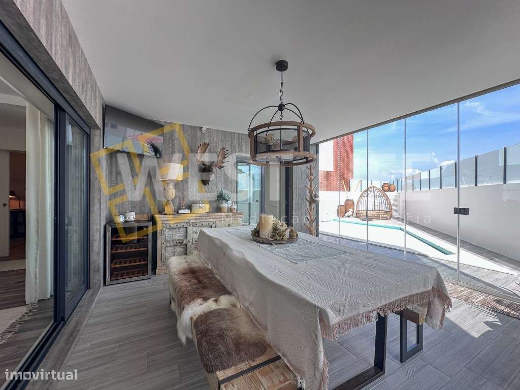 Fantastica Moradia T3 Amplo Lounge Com Piscina Espaco Exterior E