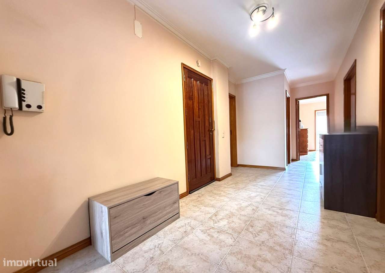 Apartamento T3 em Ovar com garagem fechada-4
