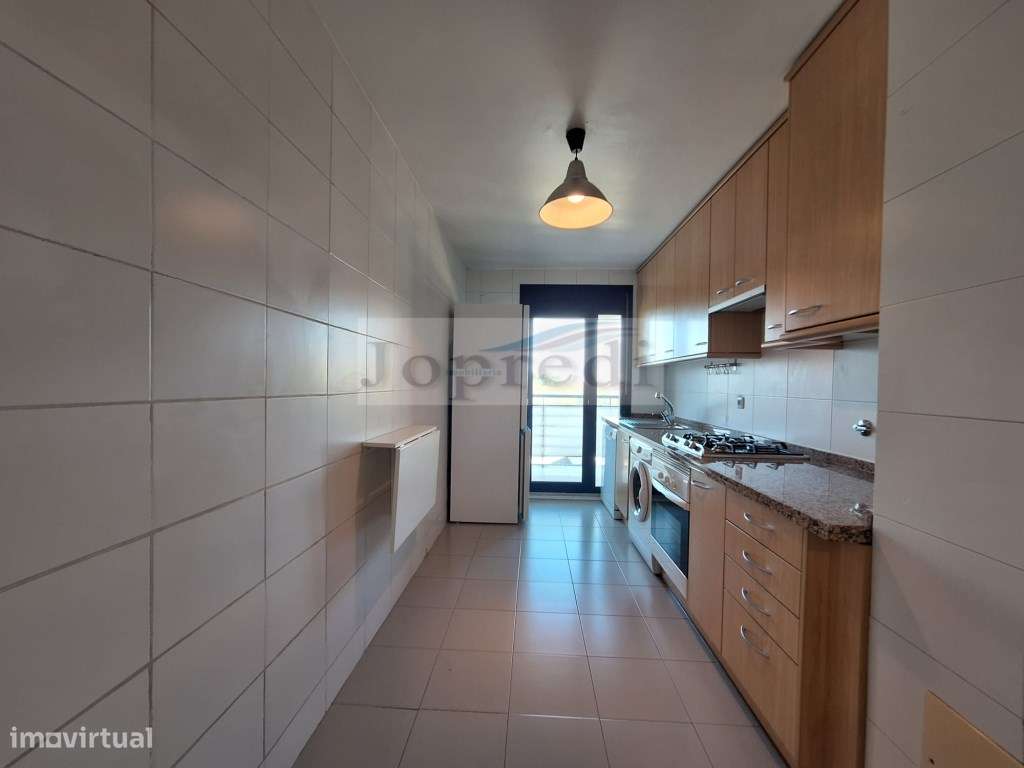 Apartamento T2 c/ parqueamento no edifício Twin Towers em Lisboa - Grande imagem: 4/18