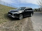 Mitsubishi Outlander 2.4 4WD Plug-In Hybrid - 1