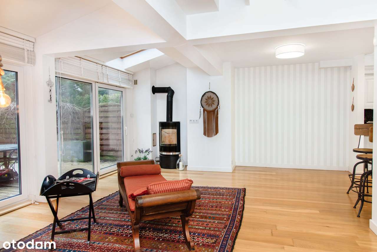 Biały dom na osiedlu z basenem - Pełny obrazek: 5/18