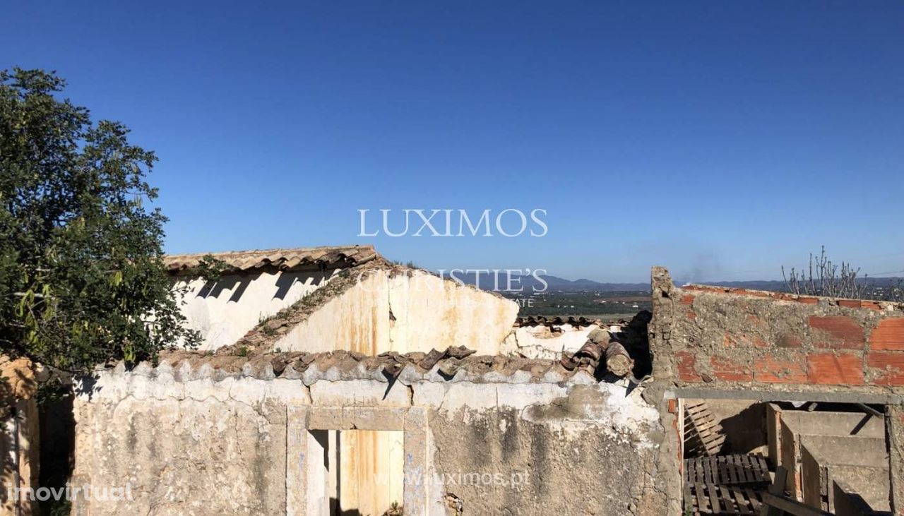 Venda de terreno para construção em Porches, Lagoa, Algarve