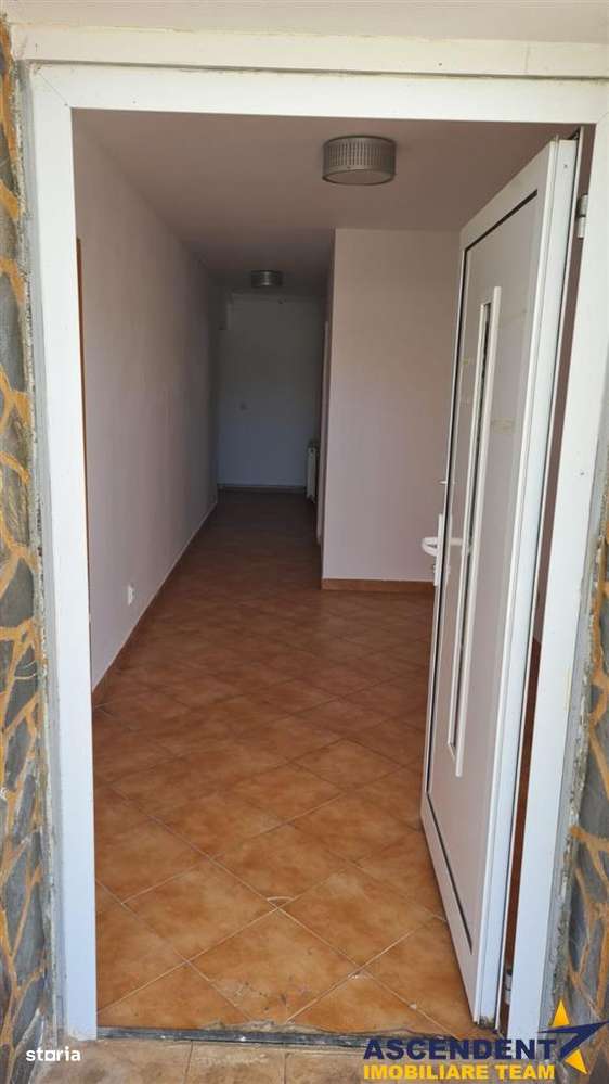 Apartament 3 camere, 140mp, cu acces auto in curte si facilitati, Prej - Imagine principală: 2/4