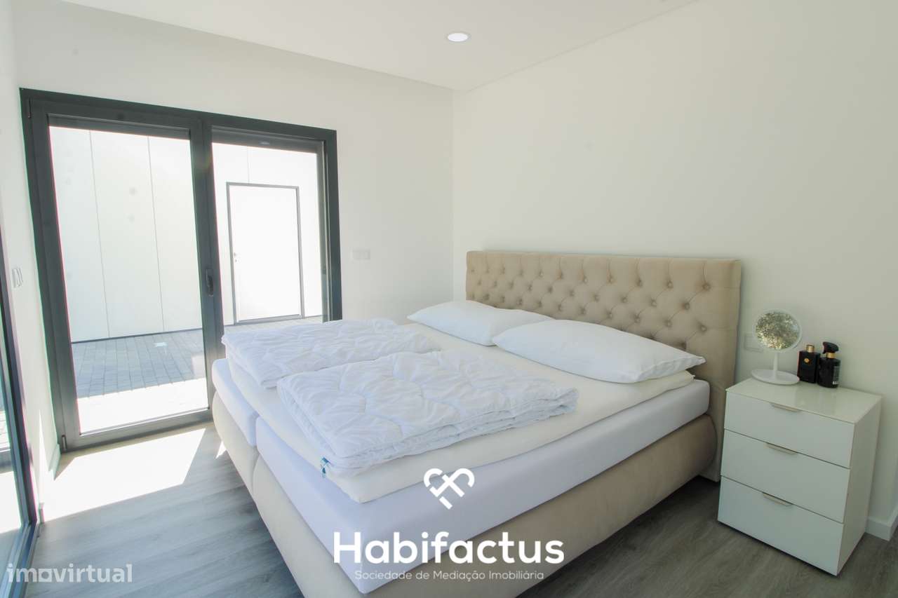 Moradia Isolada T3 à venda Moderna com Piscina aquecida e Churrasqueir-19