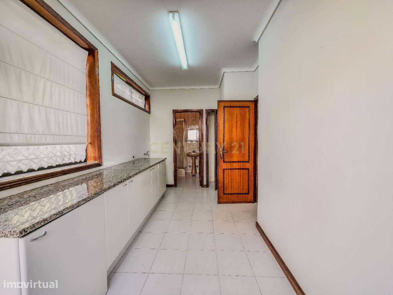 Moradia em Arcozelo — Elegância, Espaço e Proximidade ao Mar-11