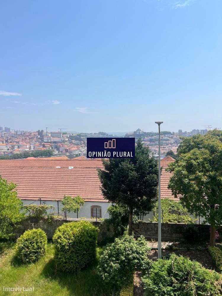 Apartamento T3+1 com Vista Deslumbrante para o Rio Douro-22