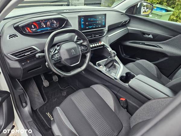 Peugeot 3008 1.5 BlueHDi Active S&S - 18